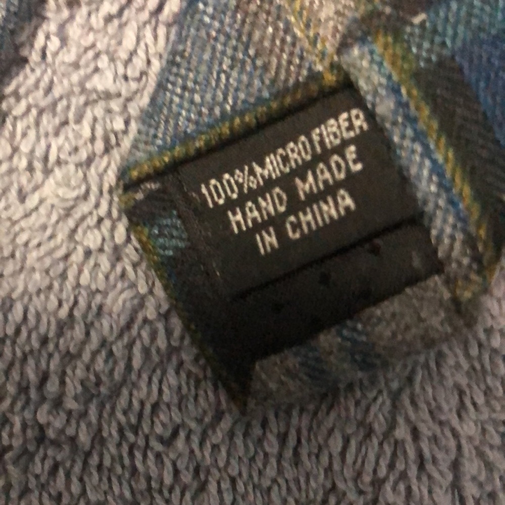 Tie - Picture 3 of 4